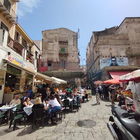 Apartment By The Market Palermo Exteriör bild